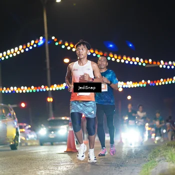 Runner Photo 4397540
