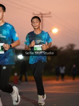 Runner Photo 4397554