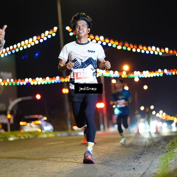 Runner Photo 4397623