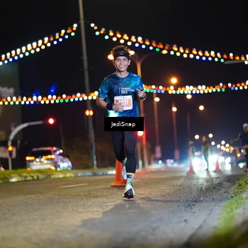 Runner Photo 4397660