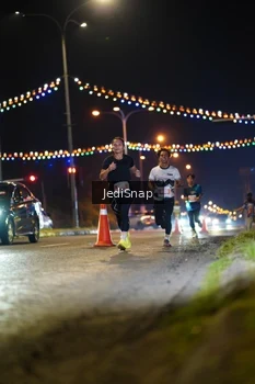 Runner Photo 4397676