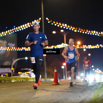 Runner Photo 4397702