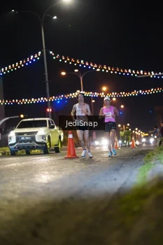 Runner Photo 4398042