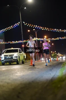 Runner Photo 4398063