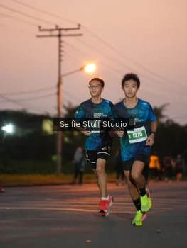 Runner Photo 4398097