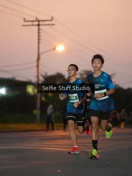 Runner Photo 4398098