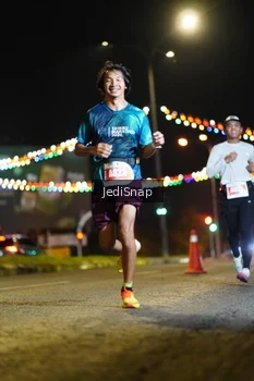 Runner Photo 4398359