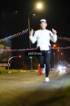 Runner Photo 4398367