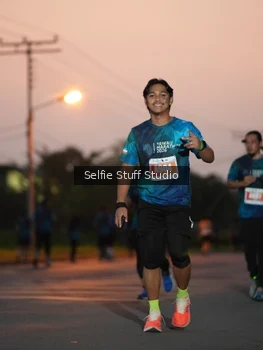 Runner Photo 4398371