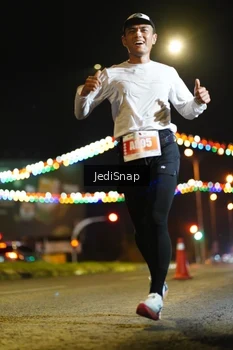 Runner Photo 4398373