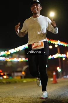 Runner Photo 4398377