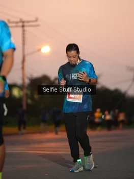 Runner Photo 4398381
