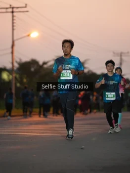 Runner Photo 4398453