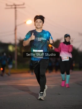 Runner Photo 4398559