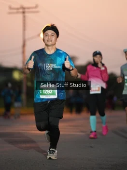 Runner Photo 4398565