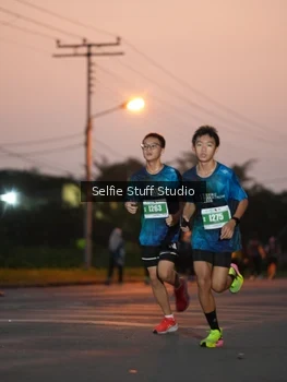 Runner Photo 4398621