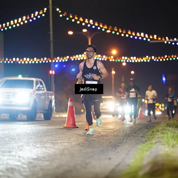 Runner Photo 4399069