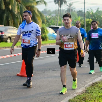 Runner Photo 4399210