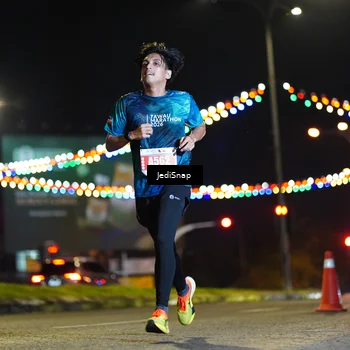 Runner Photo 4399375