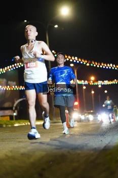Runner Photo 4399519