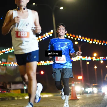 Runner Photo 4399530