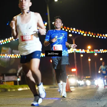 Runner Photo 4399541