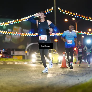 Runner Photo 4399603