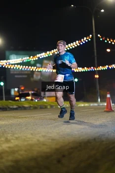 Runner Photo 4399763