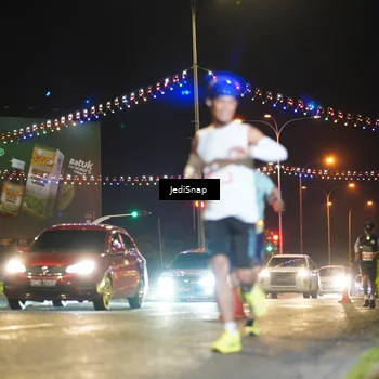 Runner Photo 4399994