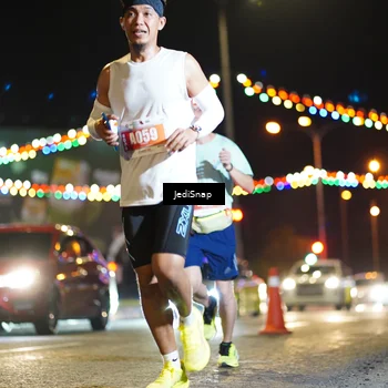 Runner Photo 4399998
