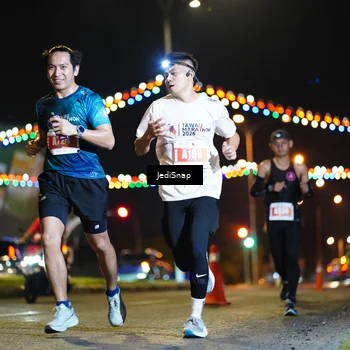Runner Photo 4400311