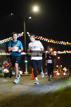 Runner Photo 4400316