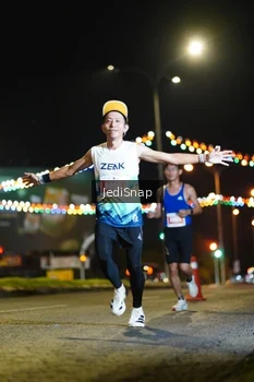 Runner Photo 4400338