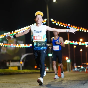 Runner Photo 4400340