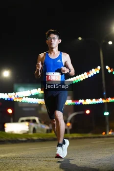 Runner Photo 4400372