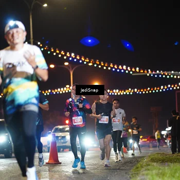 Runner Photo 4401001