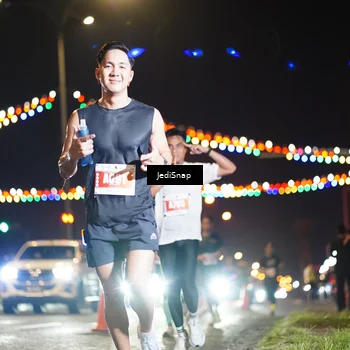 Runner Photo 4401040