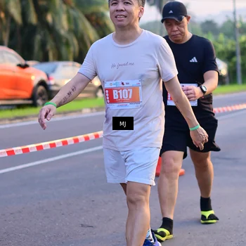Runner Photo 4402503