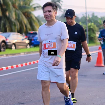 Runner Photo 4402504