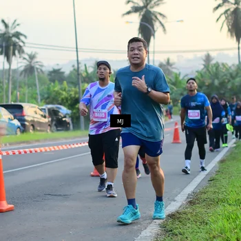 Runner Photo 4402708