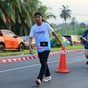 Runner Photo 4402865
