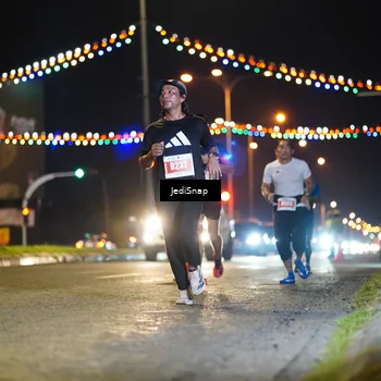 Runner Photo 4402959