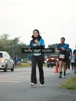 Runner Photo 4403030