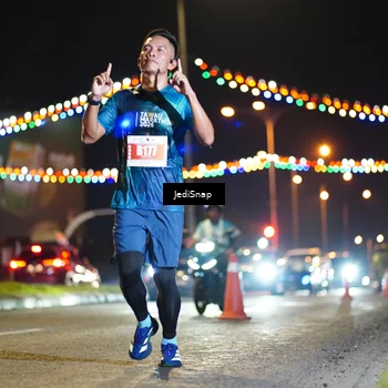 Runner Photo 4403071