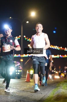 Runner Photo 4403134
