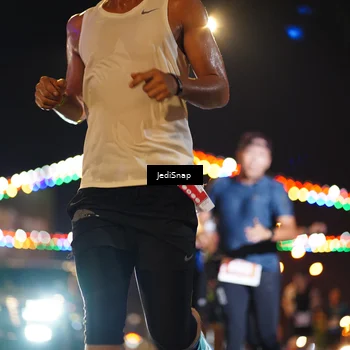Runner Photo 4403142