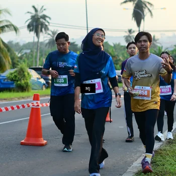 Runner Photo 4403330
