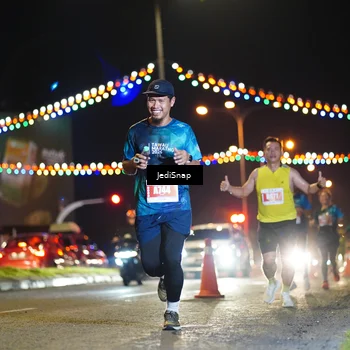 Runner Photo 4403366