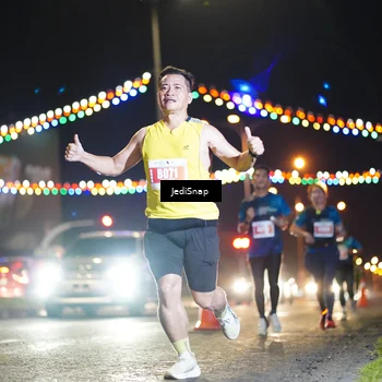 Runner Photo 4403383