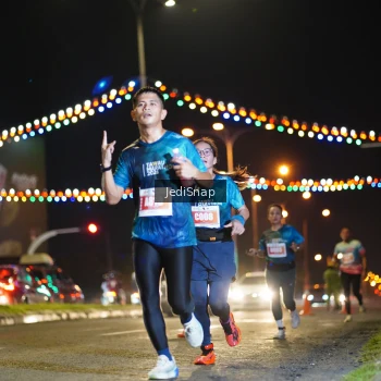 Runner Photo 4403416
